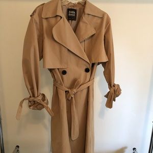 Zara Trench coat XS